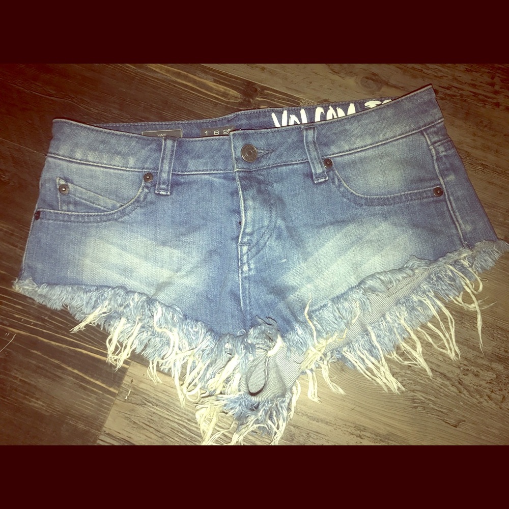 Valcom Jean shorts sz 1
